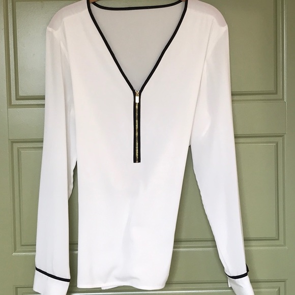 Calvin Klein Tops - Calvin Kllein     Office to play.  CLEANED L